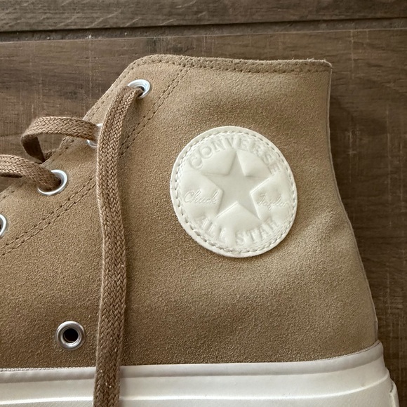 Custom Suede Platform High-Top Converse - Picture 5 of 6